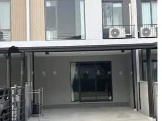 For rent 3 bedrooms townhouse in Bang Phli, Samut Prakan
