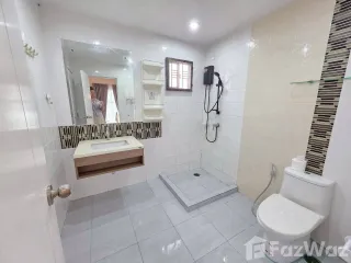 Casa en alquiler de 3 habitaciones en Bang Phli, Samut Prakan
