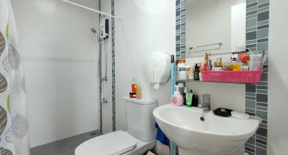 For sale and for rent 3 bedrooms townhouse in Lat Krabang, Bangkok