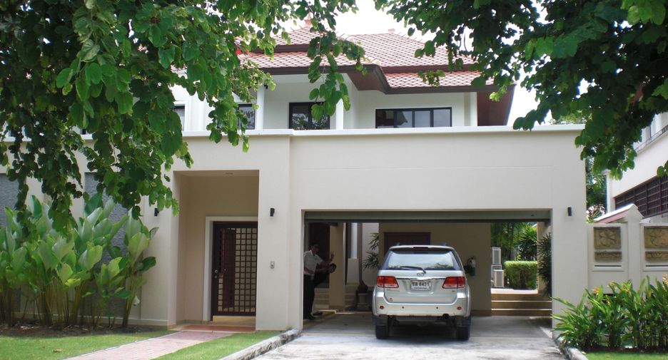For sale 5 bedrooms villa in Thalang, Phuket