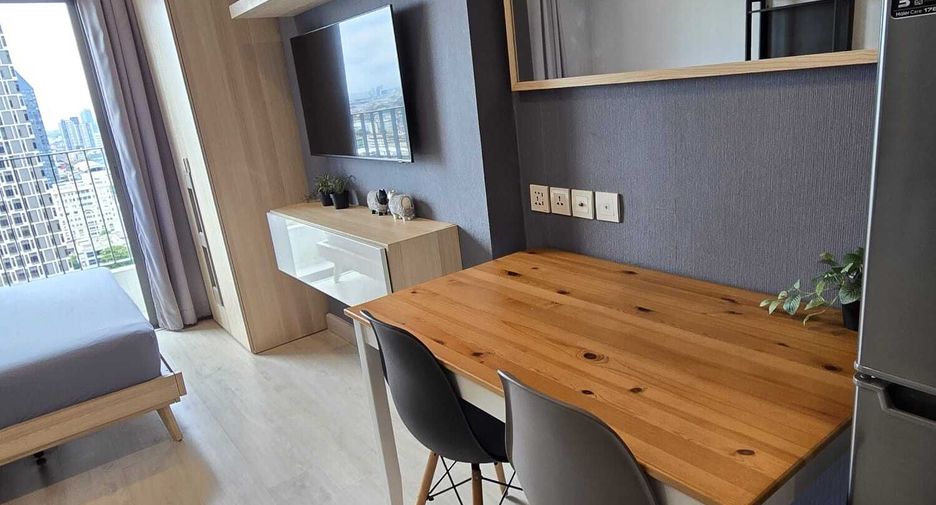 For sale studio condo in Phra Khanong, Bangkok