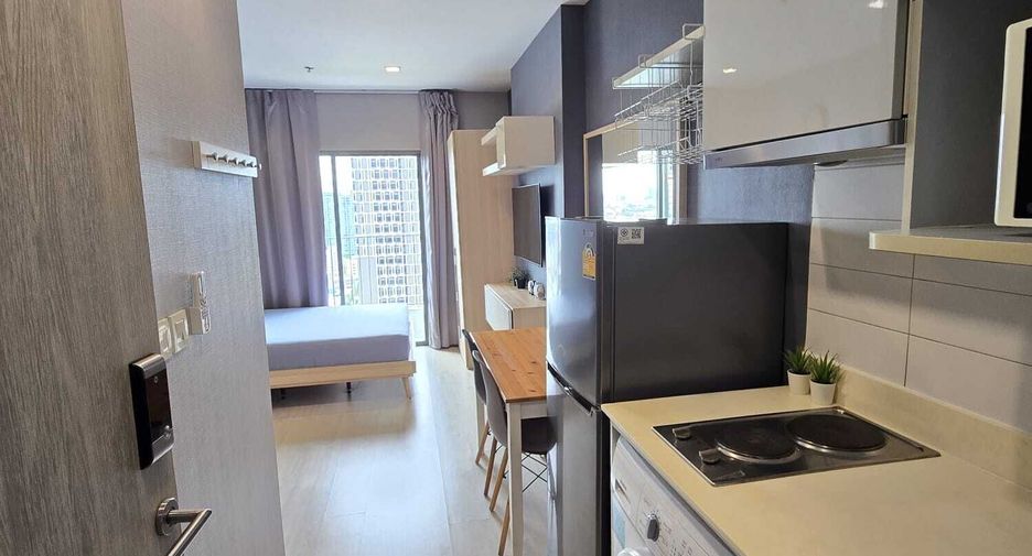 For sale studio condo in Phra Khanong, Bangkok