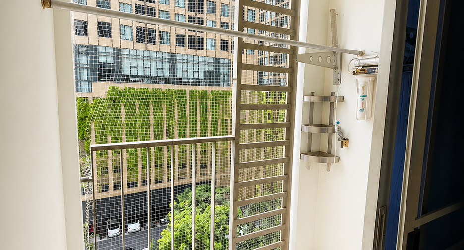 For sale 2 bedrooms condo in Phaya Thai, Bangkok