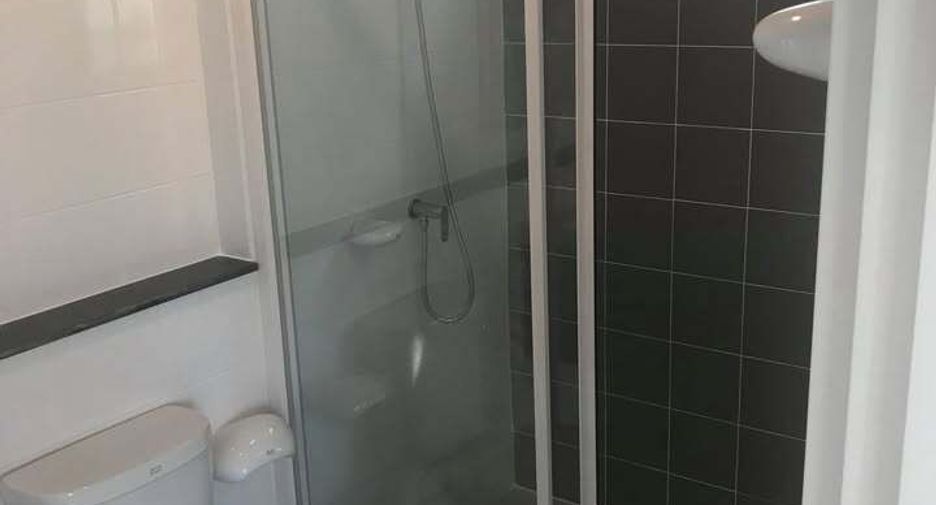 For rent 3 bedrooms townhouse in Bang Phli, Samut Prakan