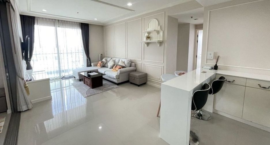 For rent 2 bedrooms condo in Yan Nawa, Bangkok