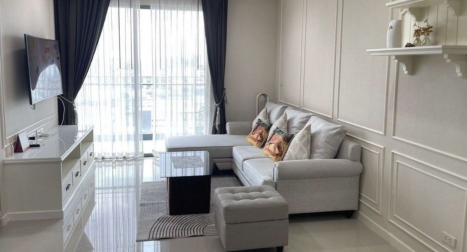 For rent 2 bedrooms condo in Yan Nawa, Bangkok