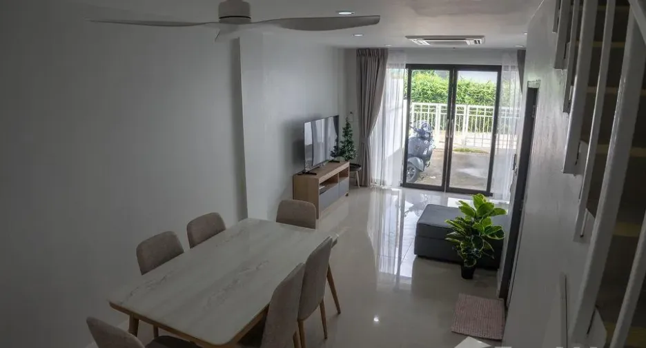 For rent 4 bedrooms townhouse in Ko Samui, Surat Thani