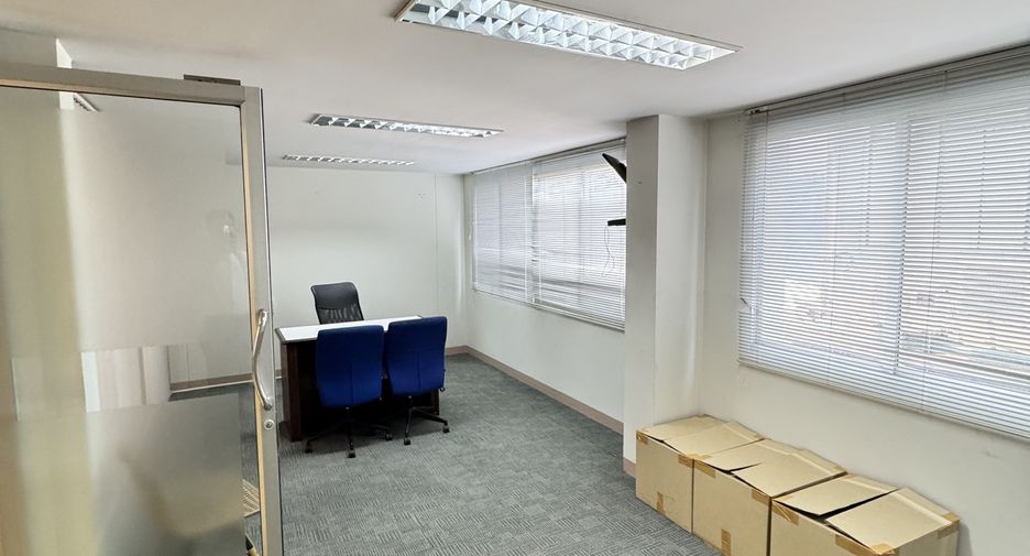 For rent office in Bang Rak, Bangkok