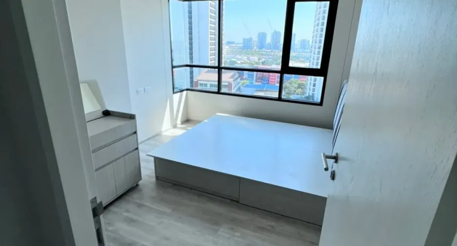 For rent and for sale 2 bedrooms condo in Bang Phli, Samut Prakan