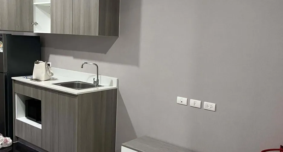 For sale and for rent studio condo in Bang Phli, Samut Prakan