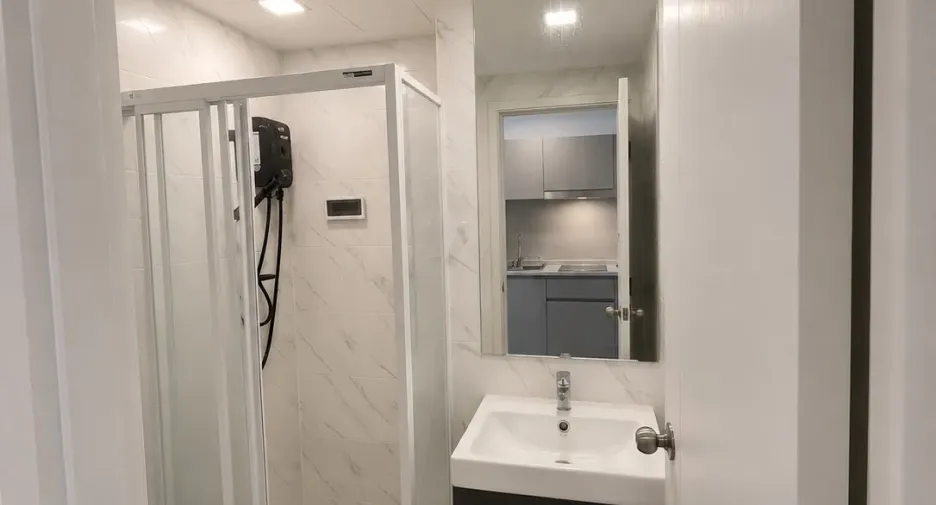 For sale and for rent 1 bed condo in Wang Thonglang, Bangkok