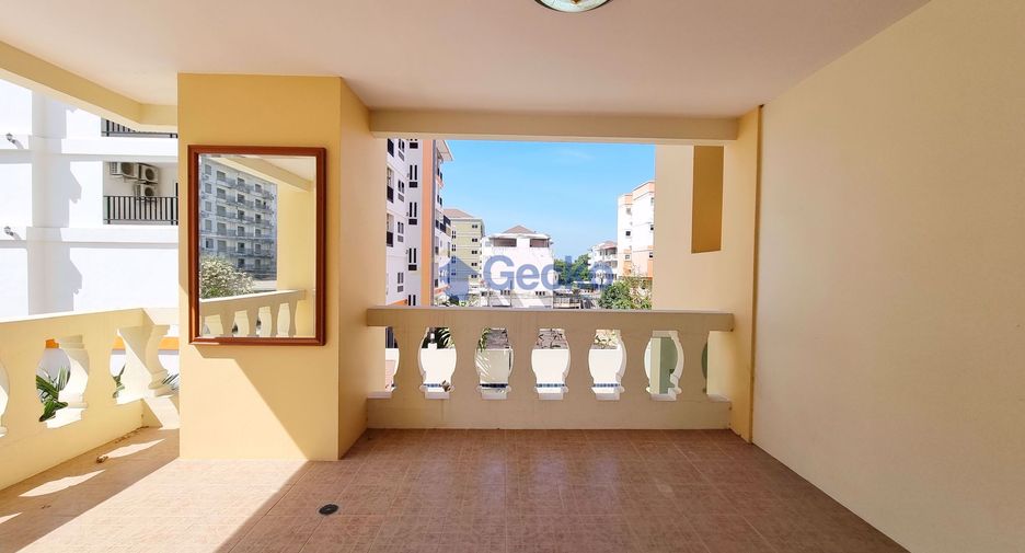 For sale 2 bedrooms condo in Pratumnak, Pattaya