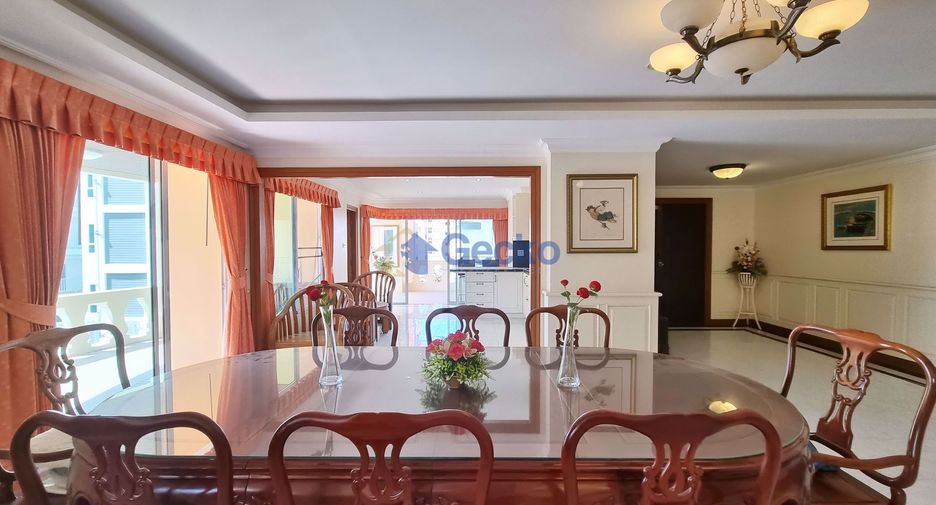 For sale 2 bedrooms condo in Pratumnak, Pattaya