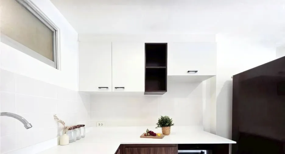 For sale 2 bedrooms condo in Huai Khwang, Bangkok