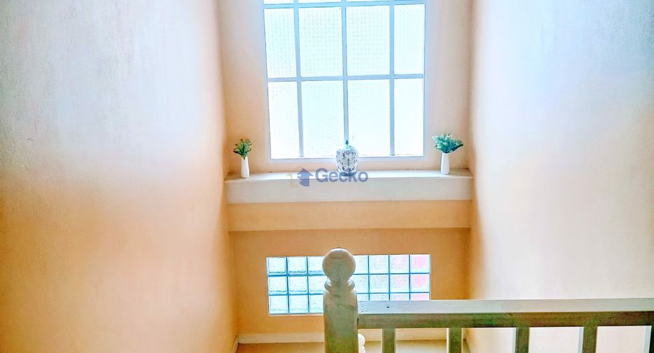For rent 5 bedrooms house in Bang Lamung, Chonburi