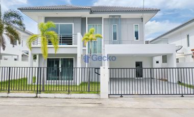 For sale 3 bedrooms house in East Pattaya, Pattaya