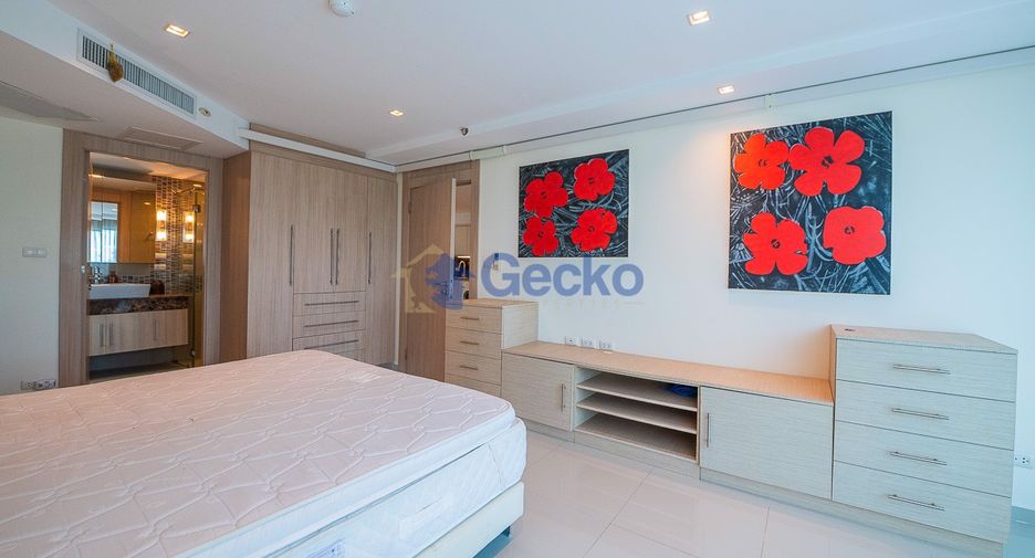 For sale 2 bedrooms condo in Pratumnak, Pattaya