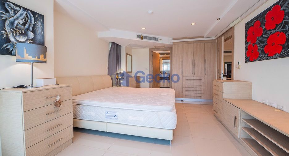 For sale 2 bedrooms condo in Pratumnak, Pattaya