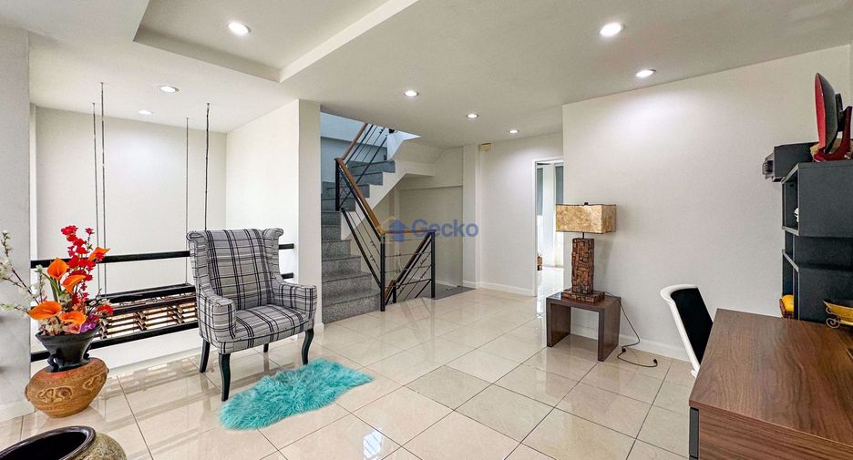 For rent and for sale 3 bedrooms house in Bang Lamung, Chonburi