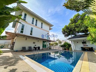 Haus zur Miete und zum Kauf mit 3 Zimmer in Bang Lamung, Chonburi