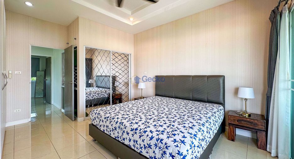 For rent and for sale 3 bedrooms house in Bang Lamung, Chonburi
