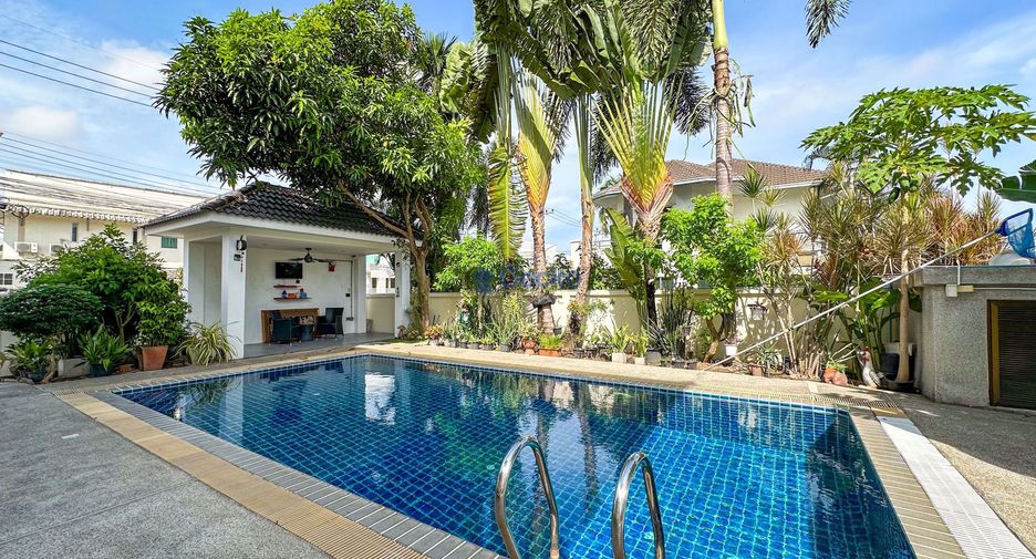 For rent and for sale 3 bedrooms house in Bang Lamung, Chonburi