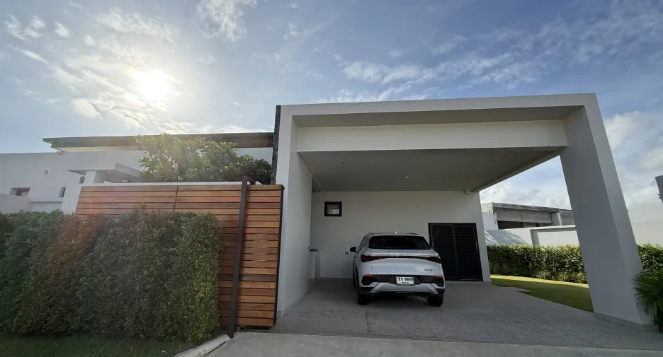 For rent 4 bedrooms house in Thalang, Phuket
