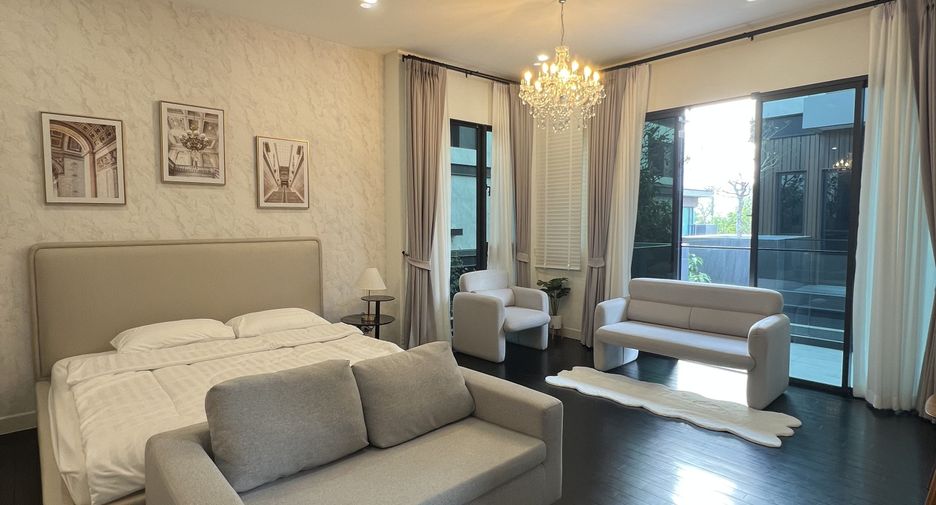 For rent 5 bedrooms house in Bang Kapi, Bangkok