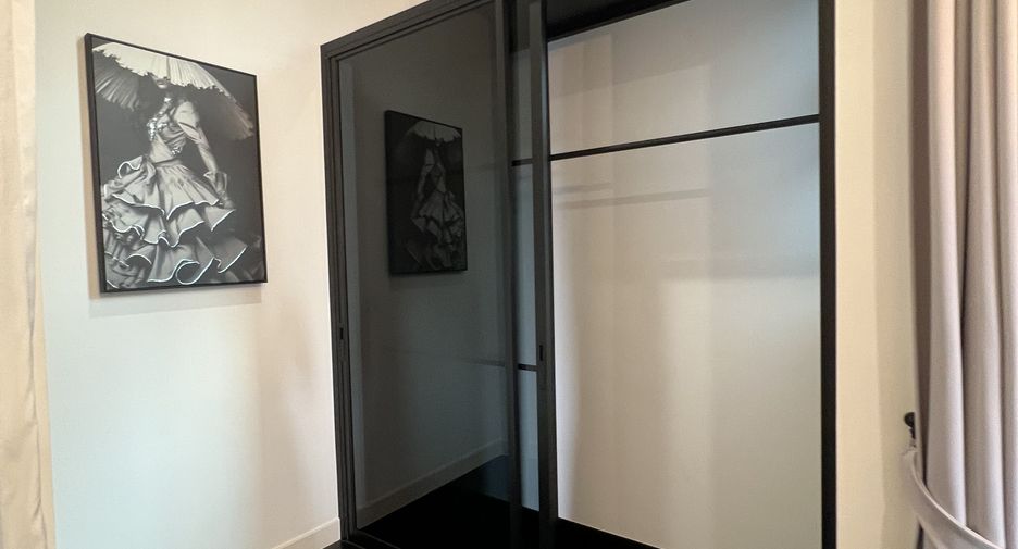 For rent 5 bedrooms house in Bang Kapi, Bangkok