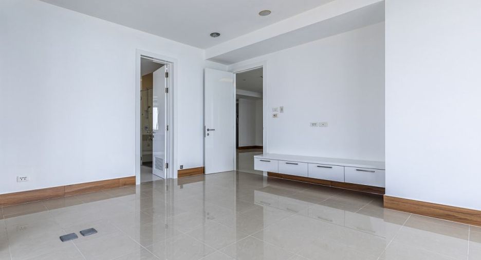 For sale 2 bedrooms condo in Jomtien, Pattaya