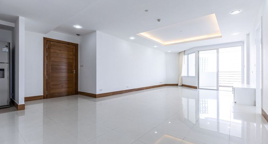 For sale 2 bedrooms condo in Jomtien, Pattaya