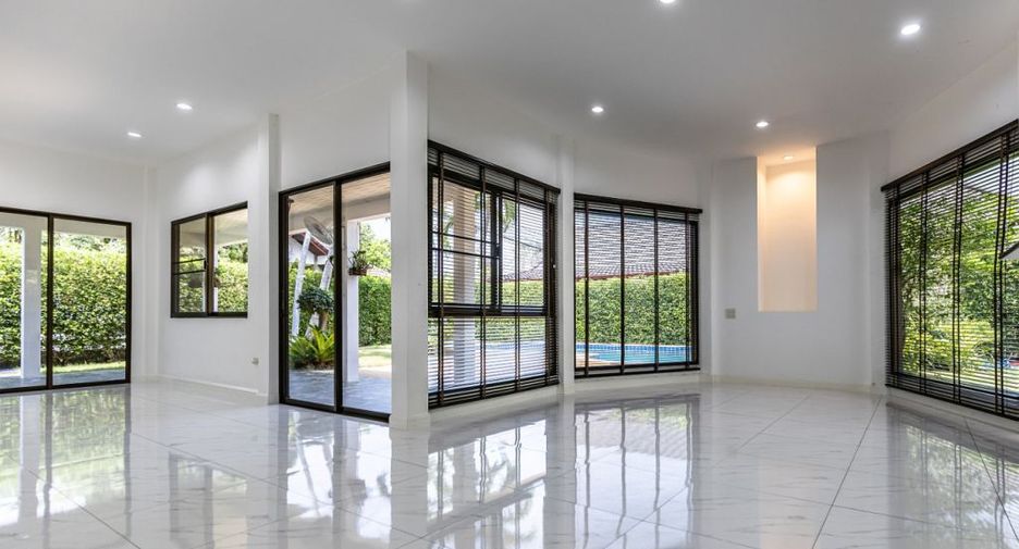 For sale 2 bedrooms house in East Pattaya, Pattaya