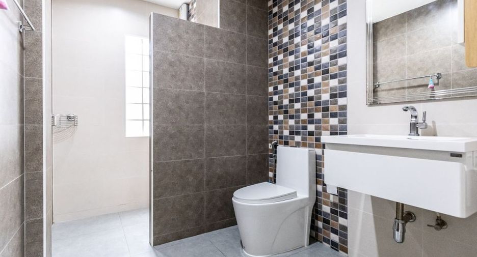 For sale 2 bedrooms house in East Pattaya, Pattaya