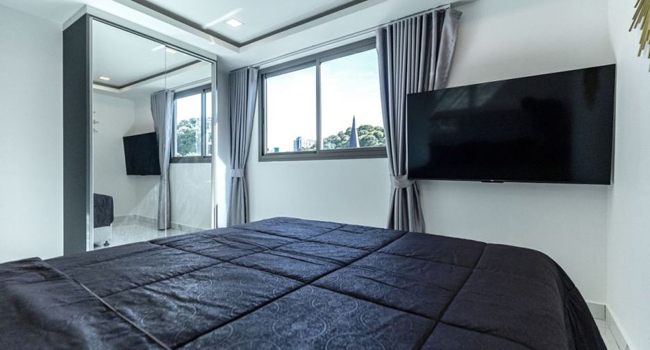For rent 2 bedrooms condo in Pratumnak, Pattaya