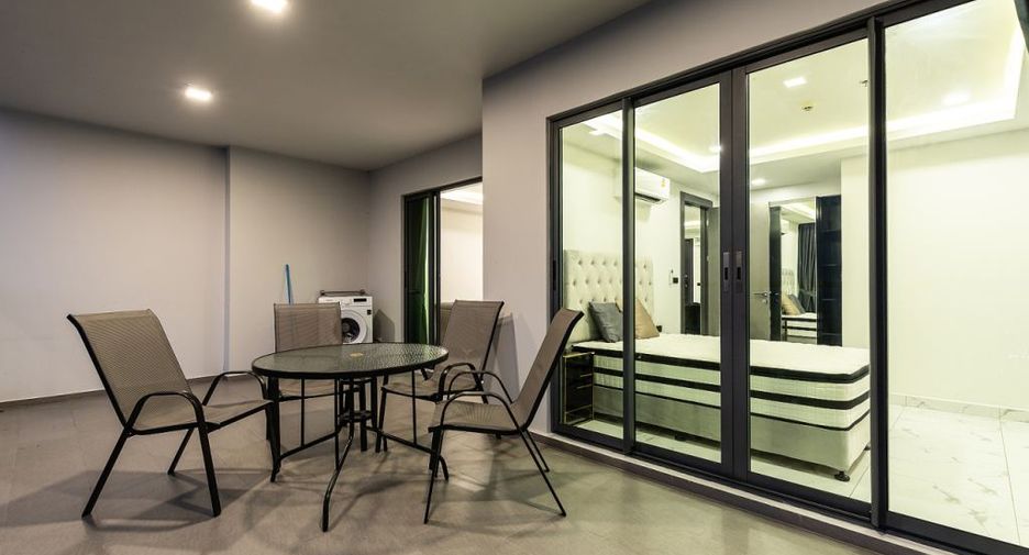 For sale 2 bedrooms condo in South Pattaya, Pattaya