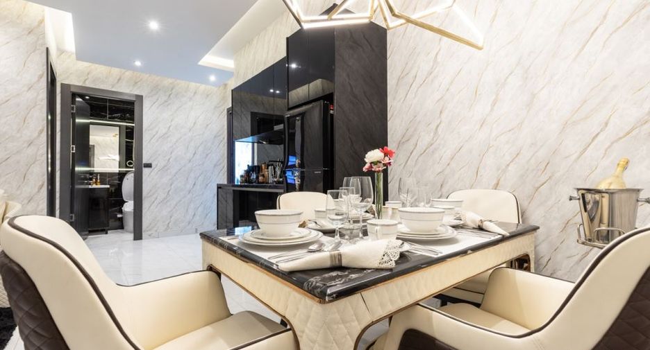 For sale 2 bedrooms condo in South Pattaya, Pattaya