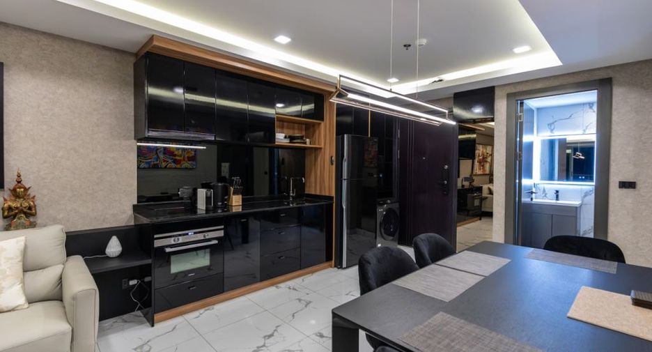For sale 2 bedrooms condo in South Pattaya, Pattaya