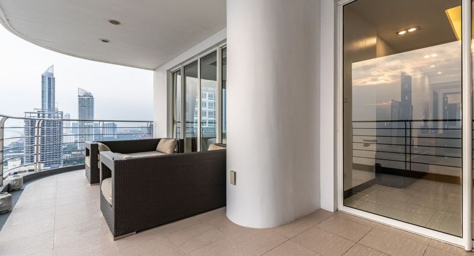 For sale 2 bedrooms condo in Jomtien, Pattaya