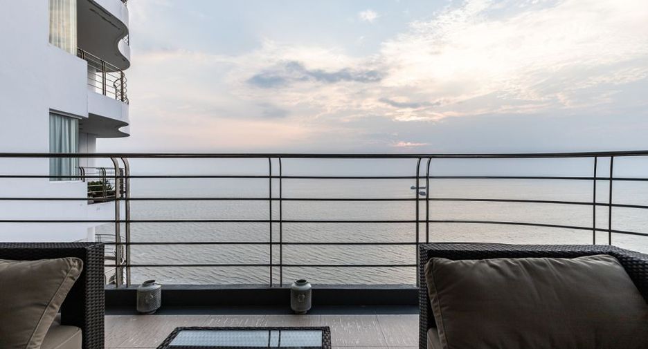 For sale 2 bedrooms condo in Jomtien, Pattaya