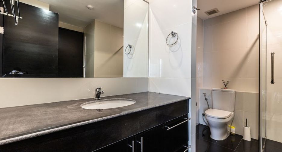 For sale 2 bedrooms condo in Jomtien, Pattaya
