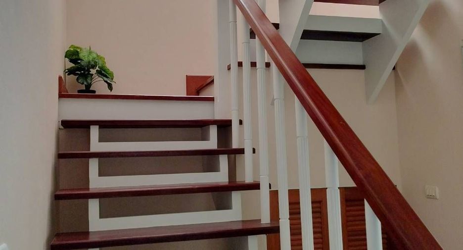 For rent 3 bedrooms house in Prawet, Bangkok