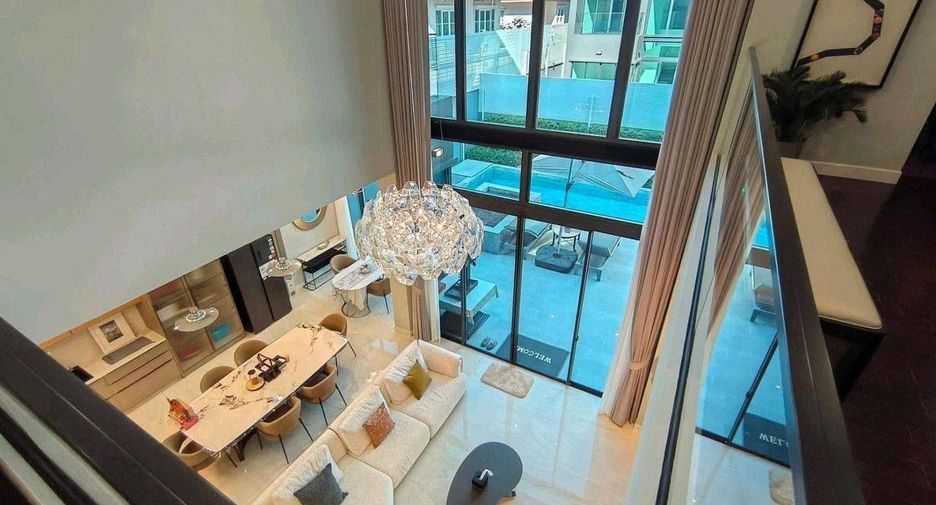 For rent 8 bedrooms house in Bang Kapi, Bangkok