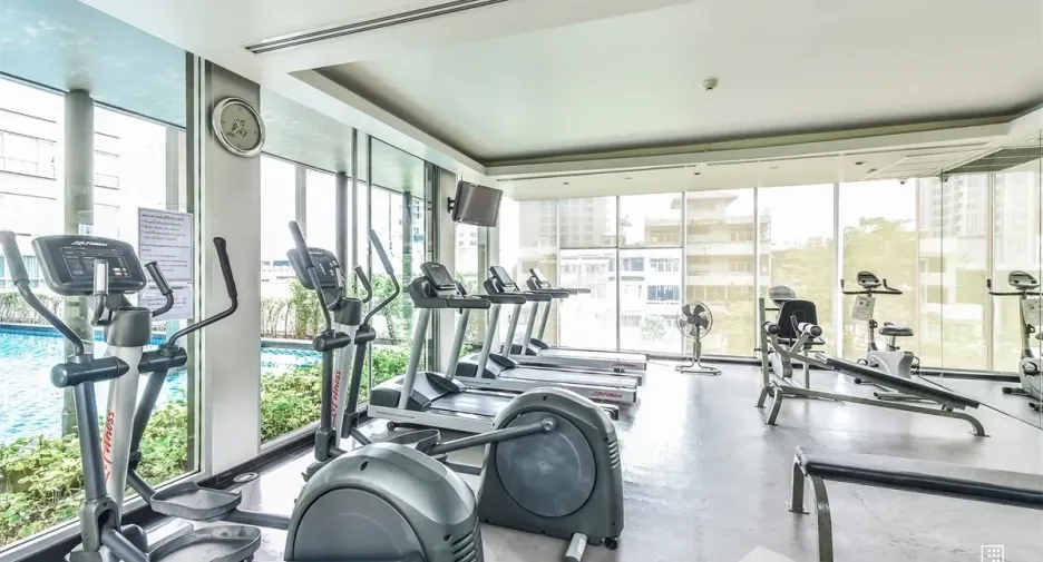 For sale 2 bedrooms condo in Khlong San, Bangkok