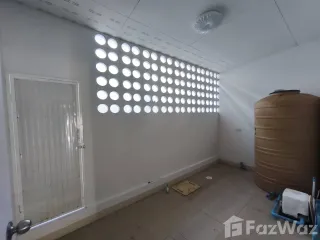 Аренда 3 спальни дом в Сарапхи, Чианг Маи