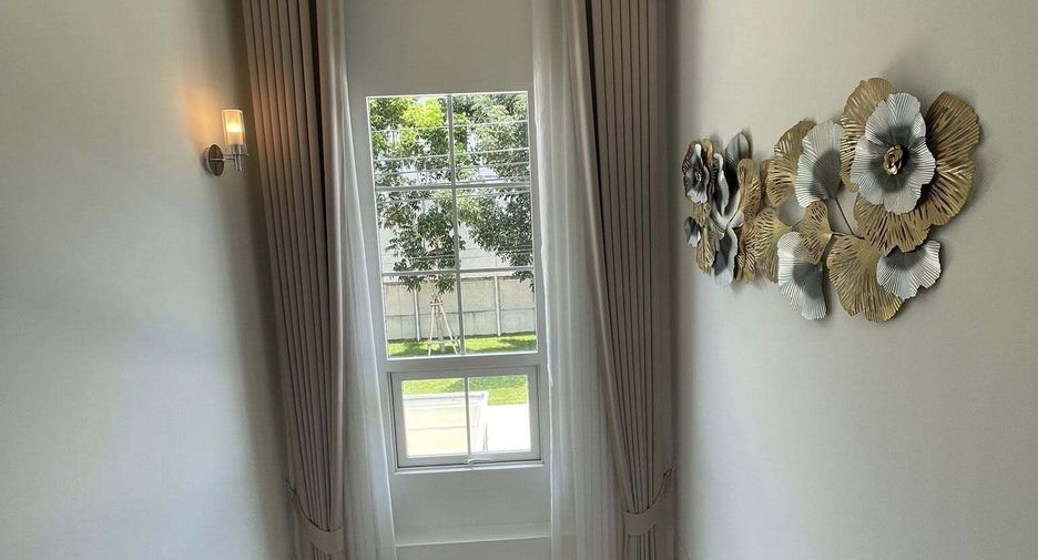 For rent 4 bedrooms hotel in Mueang Samut Prakan, Samut Prakan