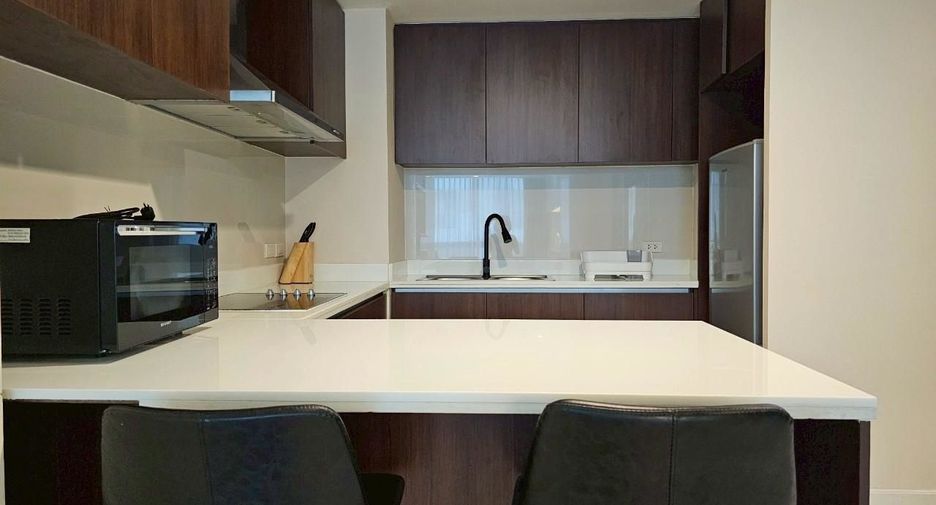 Condo en alquiler de 2 habitaciones en Pathum Wan, Bangkok