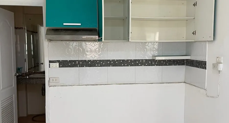 For rent 3 bedrooms house in Khlong Sam Wa, Bangkok