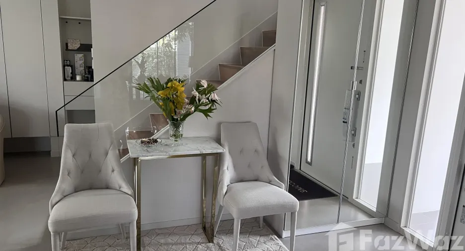 For sale and for rent 5 bedrooms house in Bang Phli, Samut Prakan