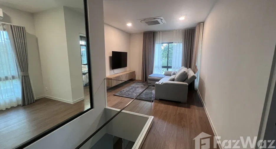 For sale and for rent 5 bedrooms house in Bang Phli, Samut Prakan