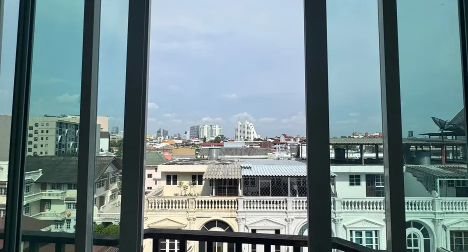 Condo en alquiler de 1 habitaciones en Yan Nawa, Bangkok